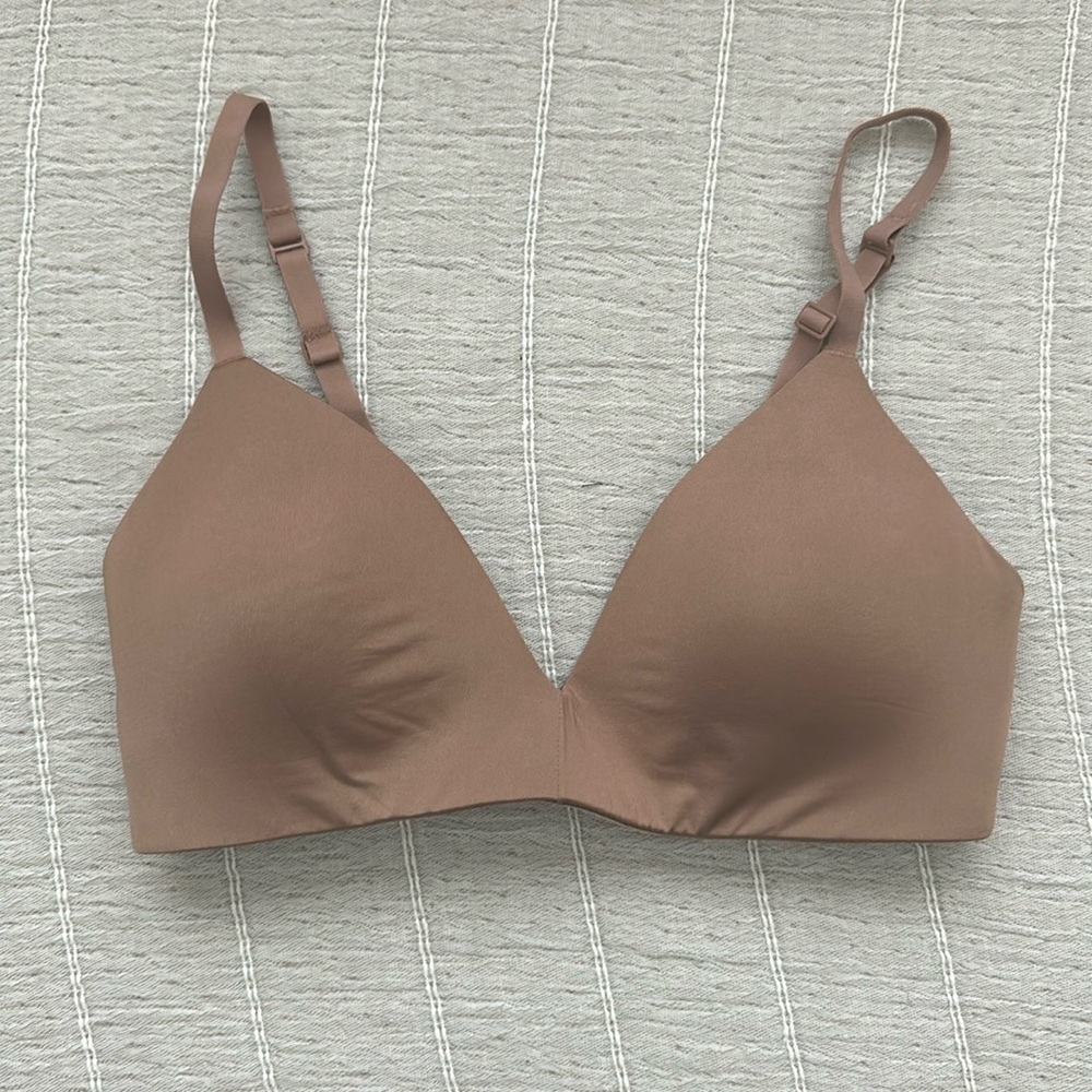 SKIMS Seamless Nude Wireless T-Shirt Bra